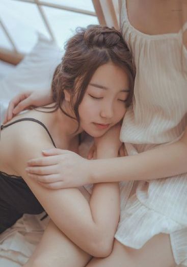 动漫打扑克
