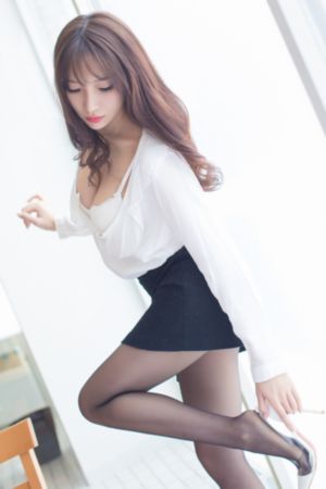 《老师请抱我》