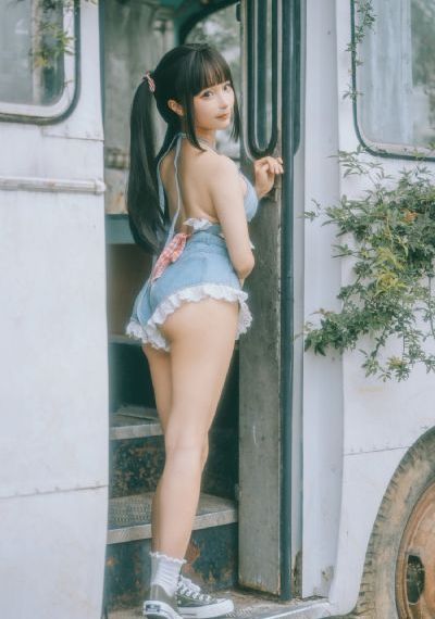 朋友善良的妻子