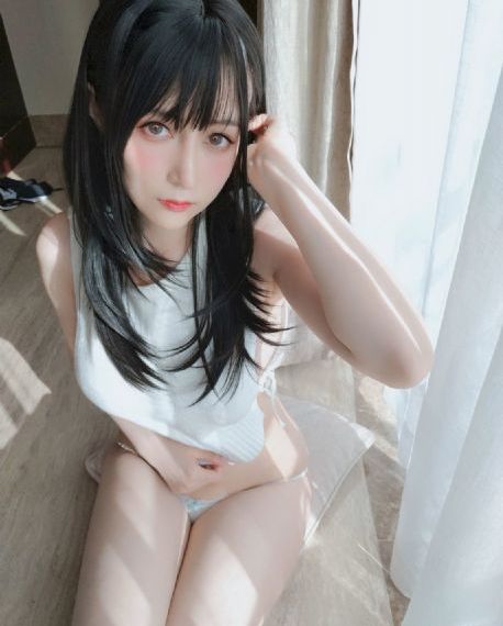 俏女性开花