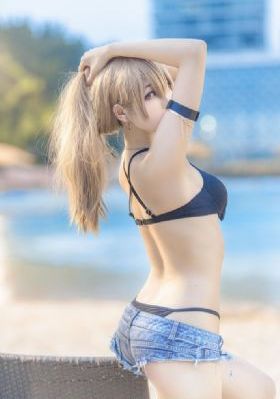 二次元人物桶动漫人物免费观看